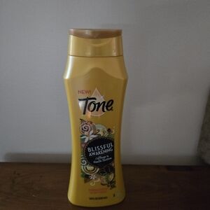 New Tone Blissful Awakening Caffeine Vanilla Blossom Energizing Body Wash 18 oz